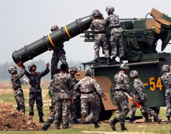 Tên lửa phòng không HQ-7 của Trung Quốc