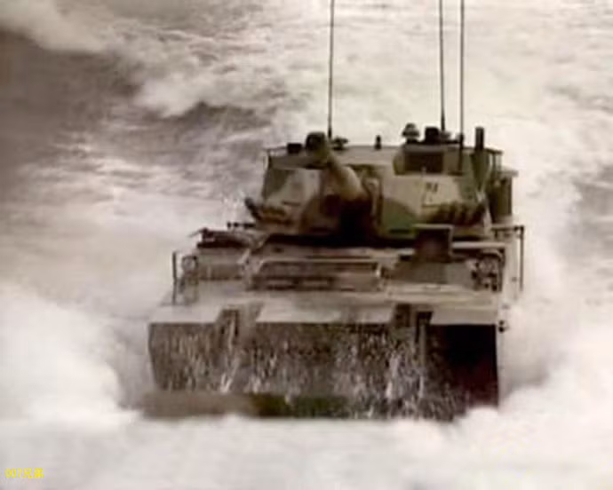 Xe chiến đấu đổ bộ mạnh nhất Trung Quốc (nguồn báo Hoàn Cầu, TQ)