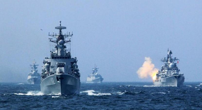 Diễn tập "Liên hợp trên biển-2014" giữa Nga-Trung trên biển Hoa Đông vào tháng 5 năm 2014 Diễn tập "Liên hợp trên biển-2014" giữa Nga-Trung trên biển Hoa Đông vào tháng 5 năm 2014