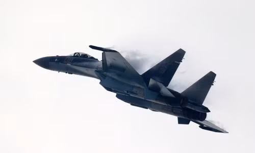 Máy bay chiến đấu Su-35 bay biểu diễn ở Triển lãm hàng không Chu Hải 2014 Trung Quốc