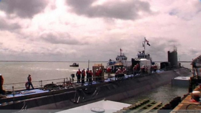 Tàu ngầm hạt nhân tấn công JohnWarner SSN 785 lớp Virginia Mỹ hạ thủy
