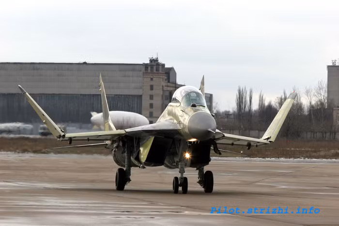 Máy bay tiêm kích MiG-29K/KUB của hải quân Ấn Độ