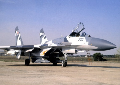 Dòng máy bay J-11 của Trung Quốc tạo khoảng cách ngày càng xa so với Su-27/30 của Nga, tiếp cận trình độ tiên tiến của phương Tây Dòng máy bay J-11 của Trung Quốc tạo khoảng cách ngày càng xa so với Su-27/30 của Nga, tiếp cận trình độ tiên tiến của phương Tây