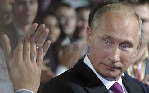 Thủ tướng Nga Putin thúc giục xây dựng chương trình mục tiêu liên bang về công nghiệp quốc phòng đến năm 2020