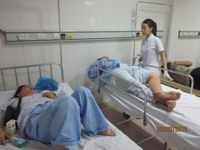 Các nạn nhân bị thương đang nằm điều trị tại Bệnh viện 115 Nghệ An Các nạn nhân bị thương đang nằm điều trị tại Bệnh viện 115 Nghệ An