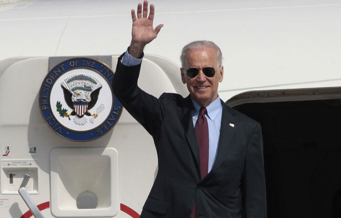 Phó Tổng thống Mỹ Joe Biden mang gì đến cho Ukraine? Phó Tổng thống Mỹ Joe Biden mang gì đến cho Ukraine?
