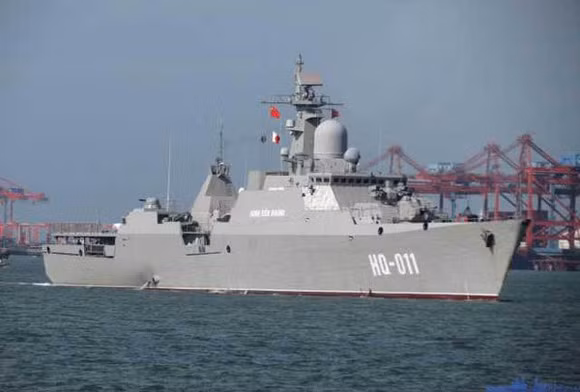 Tàu hộ vệ Đinh Tiên Hoàng HQ-011 lớp Gepard của Hải quân Việt Nam Tàu hộ vệ Đinh Tiên Hoàng HQ-011 lớp Gepard của Hải quân Việt Nam