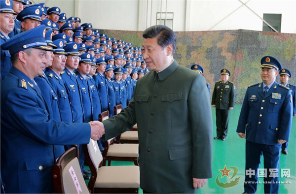 Ông Tập gặp gỡ binh sĩ Không quân Ông Tập gặp gỡ binh sĩ Không quân