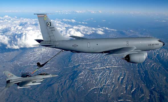 Máy bay tiếp dầu trên không KC-135 Mỹ Máy bay tiếp dầu trên không KC-135 Mỹ