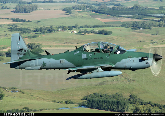 Máy bay chiến đấu EMB-314 Super Tucano do Brazil chế tạo Máy bay chiến đấu EMB-314 Super Tucano do Brazil chế tạo