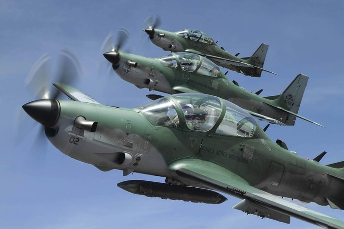 Máy bay chiến đấu EMB-314 Super Tucano do Brazil chế tạo Máy bay chiến đấu EMB-314 Super Tucano do Brazil chế tạo