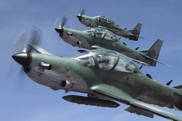 Máy bay chiến đấu EMB-314 Super Tucano do Brazil chế tạo