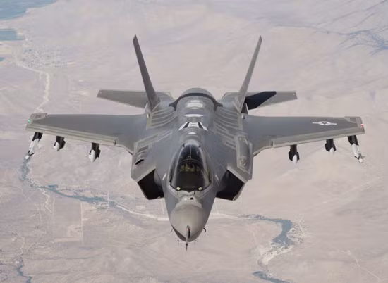 Máy bay chiến đấu tàng hình F-35 Mỹ