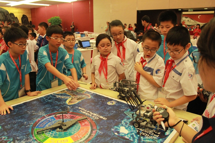 Hai đội Việt Nam và Malaysia đang thi đấu. Hotgirl Yến Korea làm lu mờ cả hoa cỏ mùa xuân Á hậu Việt Đỗ Hoàng Anh - Ngôi sao sáng của ĐH Văn hóa Hà Nội >>Hoa khôi các trường đại học, cao đẳng >>Xem clip màn trình diễn siêu Robot của học sinh Việt Nam Hai đội Việt Nam và Malaysia đang thi đấu. Hotgirl Yến Korea làm lu mờ cả hoa cỏ mùa xuân Á hậu Việt Đỗ Hoàng Anh - Ngôi sao sáng của ĐH Văn hóa Hà Nội >>Hoa khôi các trường đại học, cao đẳng >>Xem clip màn trình diễn siêu Robot của học sinh Việt Nam