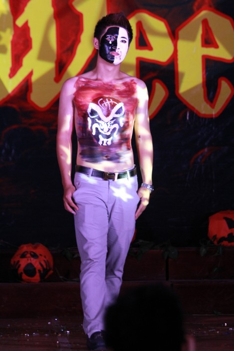 Những mẫu thời trang quái dị của sinh viên trường báo. Hotgirl Yến Korea làm lu mờ cả hoa cỏ mùa xuân Á hậu Việt Đỗ Hoàng Anh - Ngôi sao sáng của ĐH Văn hóa Hà Nội >>Những nữ sinh đẹp nhất trường Ams và Chu Văn An