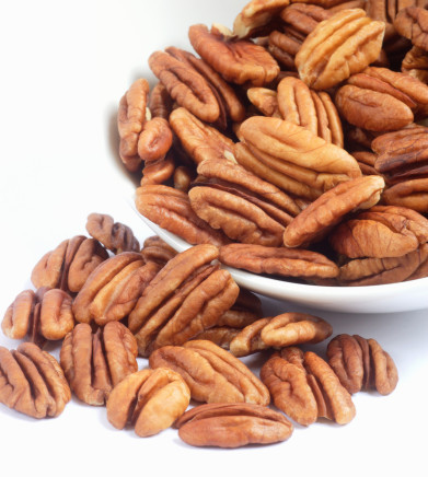 6. Môi: Quả hồ đào bổ sung độ ẩm cho cơ thể nói chung, cho đôi môi nói riêng. Muốn có môi đôi môi mềm và không khô, hãy ăn quả hồ đào, bởi vì nó chứa Omega-3, giúp điều tiết lượng nước phù hợp trong cơ thể. 6. Môi: Quả hồ đào bổ sung độ ẩm cho cơ thể nói chung, cho đôi môi nói riêng. Muốn có môi đôi môi mềm và không khô, hãy ăn quả hồ đào, bởi vì nó chứa Omega-3, giúp điều tiết lượng nước phù hợp trong cơ thể.