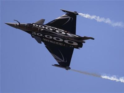 Máy bay chiến đấu Rafale của Pháp.