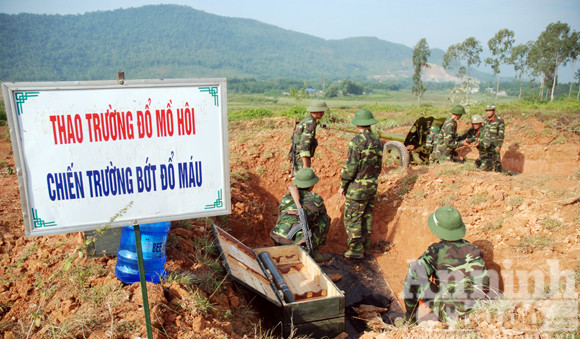 Dưới đây là những hình ảnh được ghi lại trong buổi kiểm tra bắn đạn thật: Dưới đây là những hình ảnh được ghi lại trong buổi kiểm tra bắn đạn thật: