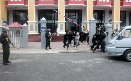 Bọn khủng bố bị khống chế