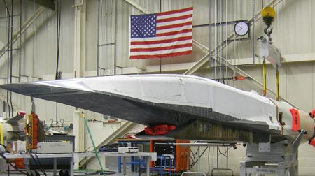 X-51 WaveRider của Không quân Mỹ, sử dụng động cơ phản lực tĩnh siêu âm đạt đến tốc độ Mach 6. X-51 WaveRider của Không quân Mỹ, sử dụng động cơ phản lực tĩnh siêu âm đạt đến tốc độ Mach 6.