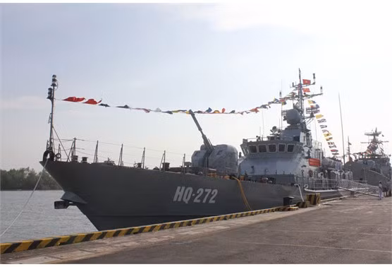 Tàu HQ-272 được đưa vào biên chế vào Lữ đoàn 171, Vùng 2 Hải quân