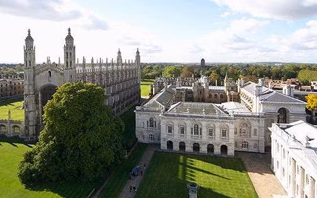 Trong bảng xếp hạng của Tổ chức QS World University Rankings năm 2011, Trường đại học Cambridge của Anh được đánh giá có chất lượng tốt nhất thế giới, Đại học Harvard của Mỹ xếp hạng hai. Đây là năm thứ 2 liên tiếp Đại Học Cambridge được Tổ chức QS đặt ở vị trí danh giá nhất trong bảng xếp hạng các trường đại học hàng đầu thế giới.