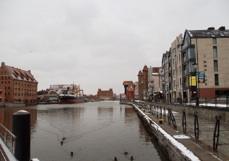 Dòng sông trong thành phố Gdansk Dòng sông trong thành phố Gdansk