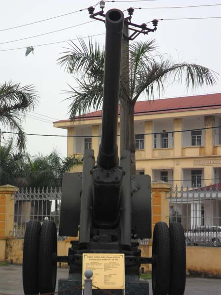 Pháo nòng dài 122mm K31/37: Thiết kế năm 1937 -1938; Sản xuất năm 1941; số lương: 2450 khẩu.