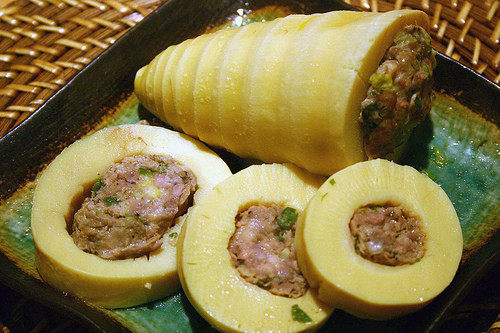 Món măng ống xào thịt là một món ăn dân dã ở vùng thôn quê Việt Nam, đây không chỉ là món ăn dân dã của Việt Nam mà nó rất phổ biến ở các nước khu vự Châu Á. Đặc biệt là nước bạn Lào. Món ăn này có giàu đạm, ăm mát và tốt cho sức khỏe. Món măng ống xào thịt là một món ăn dân dã ở vùng thôn quê Việt Nam, đây không chỉ là món ăn dân dã của Việt Nam mà nó rất phổ biến ở các nước khu vự Châu Á. Đặc biệt là nước bạn Lào. Món ăn này có giàu đạm, ăm mát và tốt cho sức khỏe.