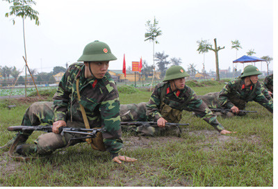Rèn kỹ năng vận động trong chiến đấu Rèn kỹ năng vận động trong chiến đấu