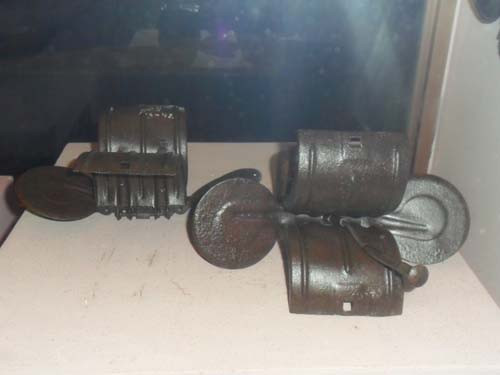 Bom bươm bướm do Bộ đội Công binh tháo gỡ trong chiến cuộc Đông xuân năm 1953. Bom bươm bướm do Bộ đội Công binh tháo gỡ trong chiến cuộc Đông xuân năm 1953.