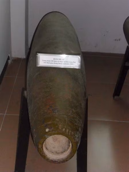 Quả bom MK-82, do Trung đoàn 249 tháo gỡ tại bến Long Đại bảo đảm giao thông thông suốt năm 1968