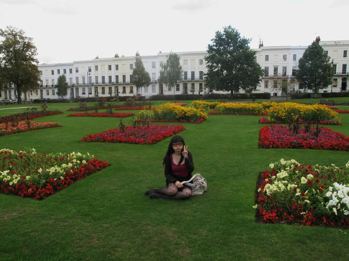 ....hồn nhiên ....hồn nhiên