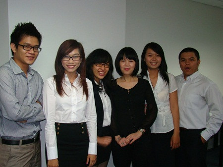 Các du học sinh Việt Nam ở trường đại học RMIT. Ảnh Lao Động Các du học sinh Việt Nam ở trường đại học RMIT. Ảnh Lao Động