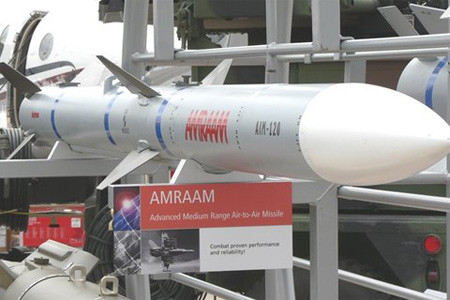 Đạn tên lửa AIM-120D AMRAAM Đạn tên lửa AIM-120D AMRAAM