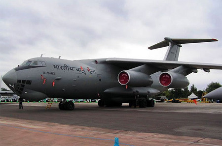 Máy bay tiếp liệu trên không Il-78 của Ấn Độ. Máy bay tiếp liệu trên không Il-78 của Ấn Độ.
