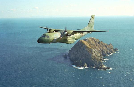 Máy bay tuần tra hải quân CN-235