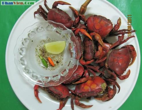 Cua đồng giúp cơ thể hấp thu chất sắt: Tình trạng thiếu hụt chất đồng trong cơ thể có thể dẫn đến các triệu chứng tương tự như thiếu máu do thiếu chất sắt. Bởi vì đồng đóng vai trò cốt lõi trong việc giúp cơ thể hấp thu, tích lũy và chuyển hóa chất sắt cũng như quá trình hình thành các hồng huyết cầu. Cua đồng giúp cơ thể hấp thu chất sắt: Tình trạng thiếu hụt chất đồng trong cơ thể có thể dẫn đến các triệu chứng tương tự như thiếu máu do thiếu chất sắt. Bởi vì đồng đóng vai trò cốt lõi trong việc giúp cơ thể hấp thu, tích lũy và chuyển hóa chất sắt cũng như quá trình hình thành các hồng huyết cầu.