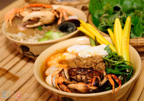 Cua đồng giúp tăng cường sức khỏe tuyến giáp: Đồng có liên quan đến chức năng chuyển hóa của tuyến giáp, đặc biệt trong quá trình sản xuất và hấp thu hormone, kích hoạt cơ thể sản xuất ra thyroxine (T4), đồng thời ngăn ngừa việc hấp thu quá nhiều chất T4 vào hồng huyết cầu cũng như kiểm soát mức canxi trong cơ thể.