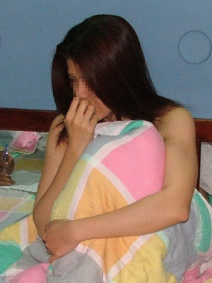 Nhiều cô gái khi bước chân vào cái nghề "bán trôn nuôi miệng" đã không thể có cơ hội làm lại.