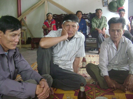 Nỗi đau của gia đình sản phụ Nguyễn Thị Liên. Nỗi đau của gia đình sản phụ Nguyễn Thị Liên.