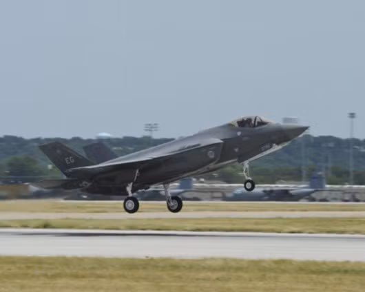 Máy bay chiến đấu F-35A Mỹ