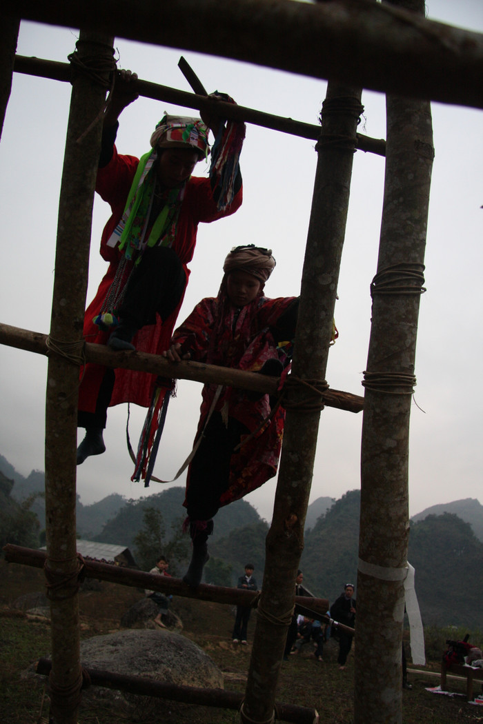 7. Lớp học được công nhận là nam nhi: Để được công nhận là nam nhi, người Dao phải học qua 13 người thầy 7. Lớp học được công nhận là nam nhi: Để được công nhận là nam nhi, người Dao phải học qua 13 người thầy