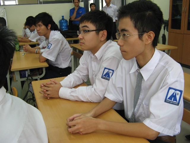 Nguyễn Trung Hiếu tại lớp Nguyễn Trung Hiếu tại lớp