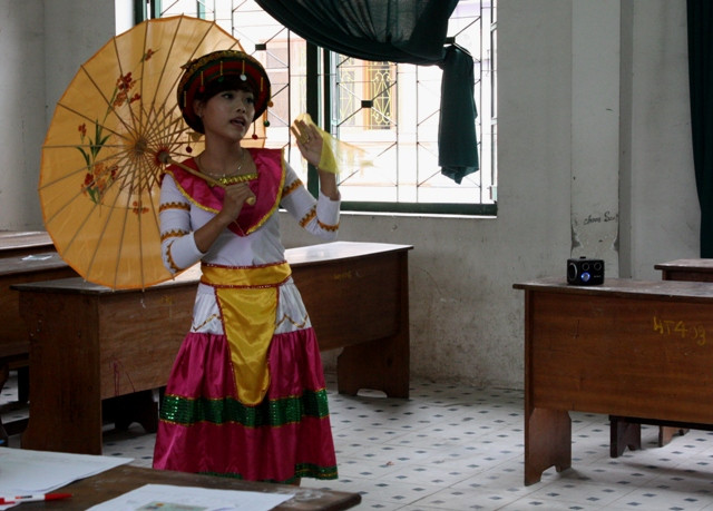 Kỳ thi tuyển sinh đại học nảm 2011-2012 các trường khối năng khiếu và nghệ thuật được chủ động đề xuất phương án tuyển sinh riêng cho mình. Ảnh minh họa Xuân Trung Kỳ thi tuyển sinh đại học nảm 2011-2012 các trường khối năng khiếu và nghệ thuật được chủ động đề xuất phương án tuyển sinh riêng cho mình. Ảnh minh họa Xuân Trung