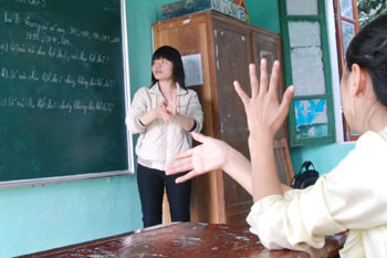 10. Những lớp học không có tiếng giảng bài. 10. Những lớp học không có tiếng giảng bài.