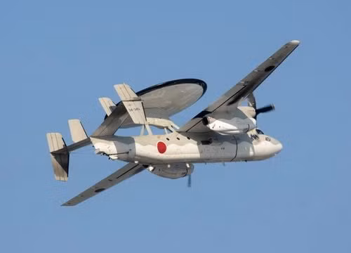 Máy bay cảnh báo sớm E-2C Nhật Bản