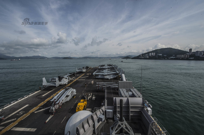 Tàu tấn công đổ bộ Essex lớp Wasp Mỹ đến Hồng Kông nghỉ ngơi