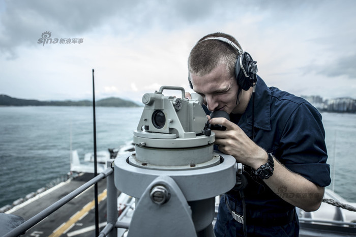 Tàu tấn công đổ bộ Essex lớp Wasp Mỹ đến Hồng Kông nghỉ ngơi