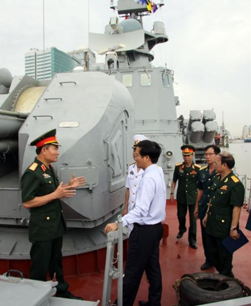 Ngày 2 tháng 6 năm 2015, Hải quân Việt Nam nhận bàn giao 2 tàu tên lửa HQ 379 và HQ 380 lớp Molniya Ngày 2 tháng 6 năm 2015, Hải quân Việt Nam nhận bàn giao 2 tàu tên lửa HQ 379 và HQ 380 lớp Molniya